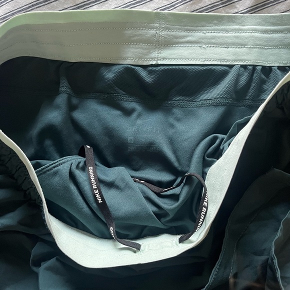 Nike Womens Running Shorts - Picture 2 of 4